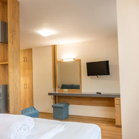 Eco Momata Hotel