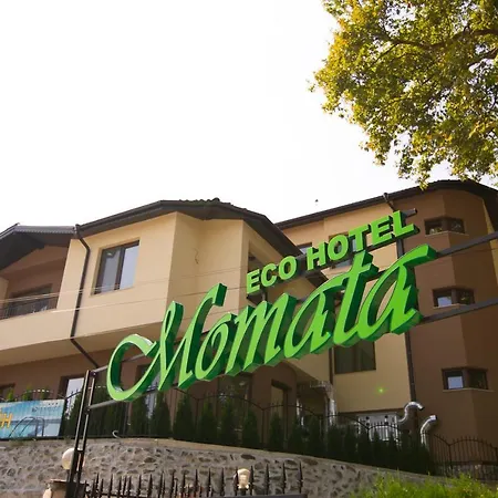 Eco Momata 酒店