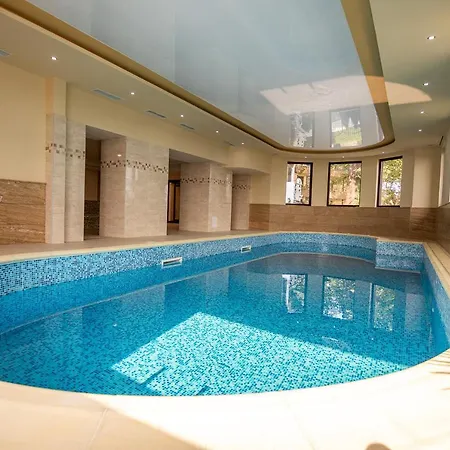 Hotel Eco Momata