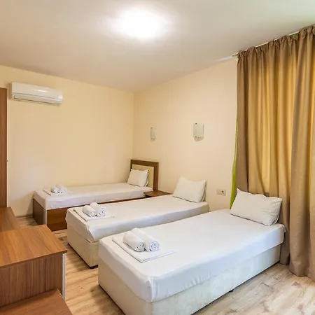Hotel Eco Momata Kolarovo