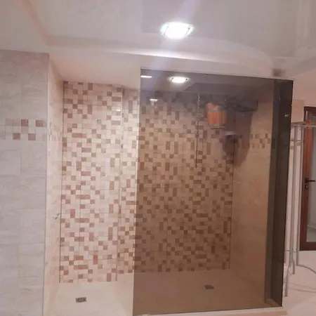 Eco Momata Коларово