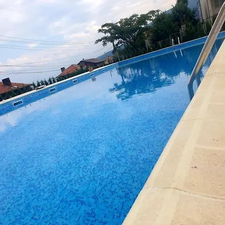 Eco Momata 2* Kolarovo