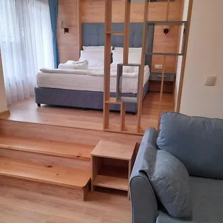 Hotel Eco Momata Kolarovo